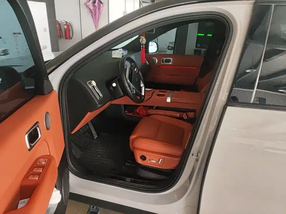 Li Auto Li L6 — миниатюра 5