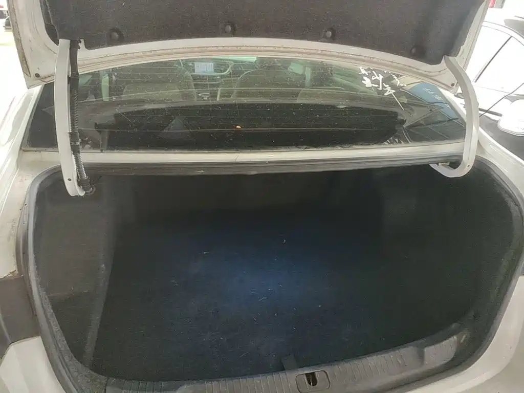 Buick Excelle — миниатюра 19