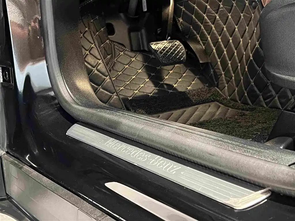 Mercedes-Benz GLB — миниатюра 25
