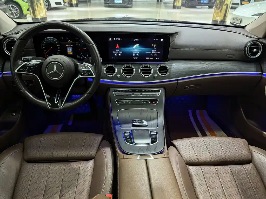 MERCEDES-BENZ E CLASS