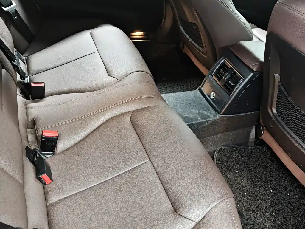 BMW 3 Series — миниатюра 9