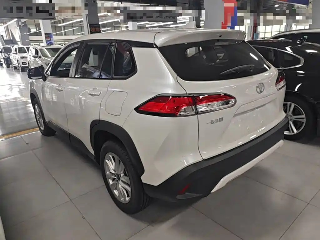 Toyota Corolla Cross — миниатюра 5