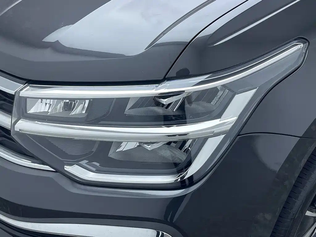 Volkswagen Tharu — миниатюра 9