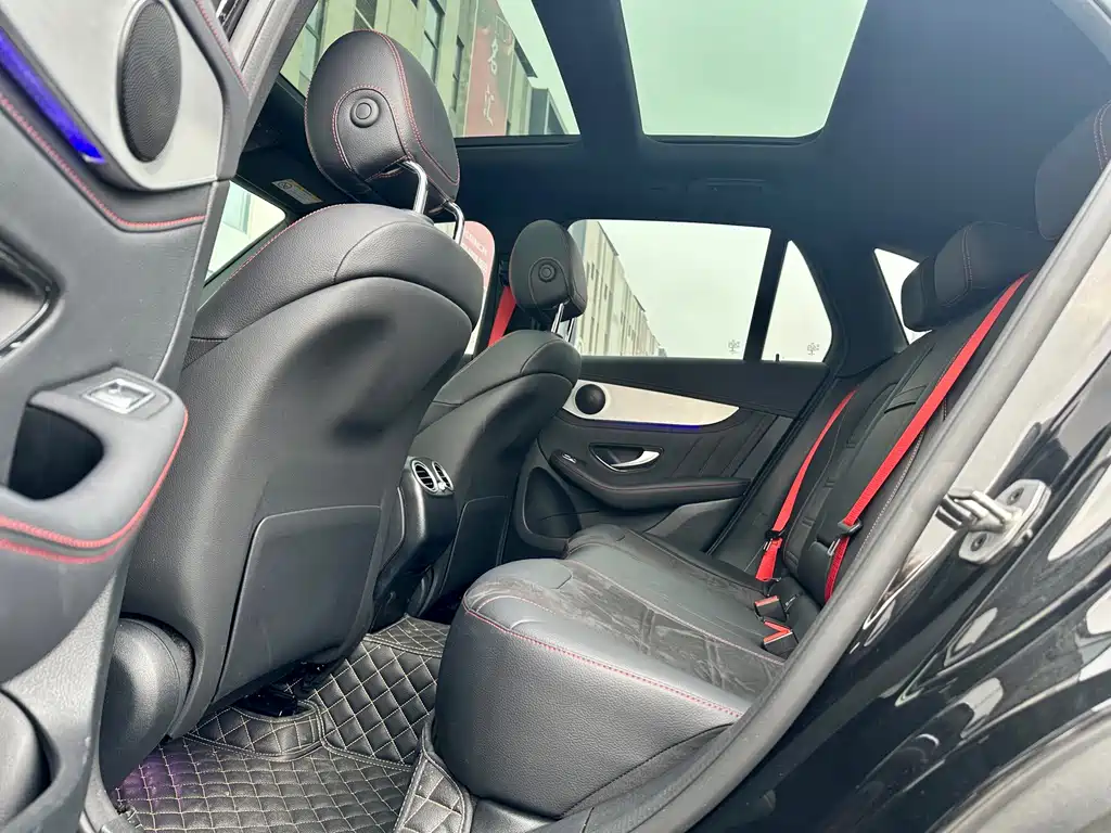 MERCEDES-BENZ GLC AMG