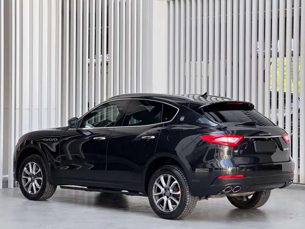 Maserati Levante — миниатюра 6