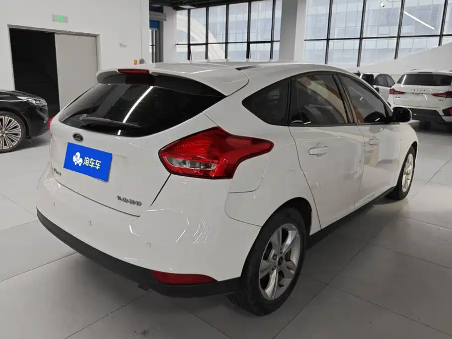 Ford Focus — миниатюра 3
