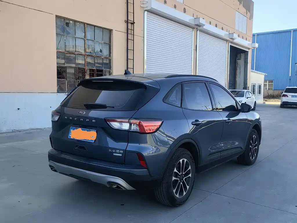 Ford Escape — миниатюра 8