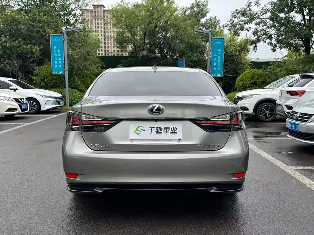 Lexus GS — миниатюра 15