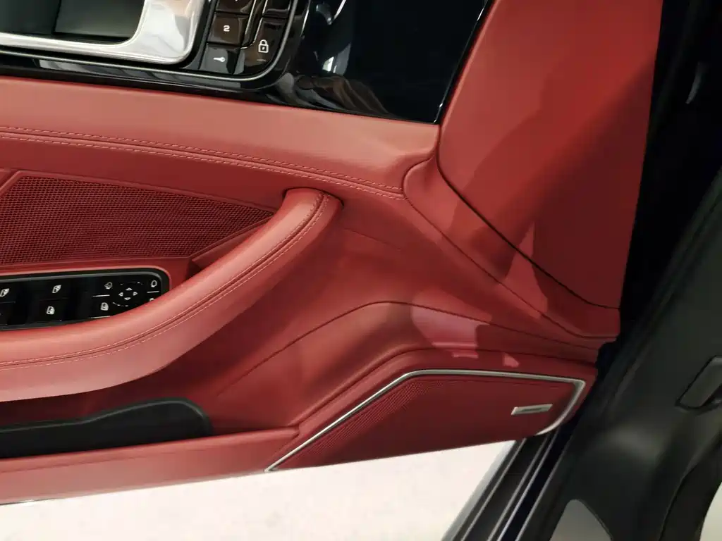 Porsche Panamera — миниатюра 12