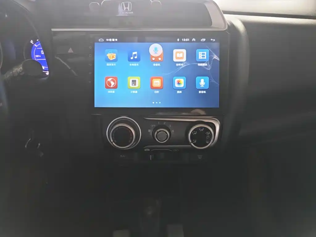 Honda Fit — миниатюра 13