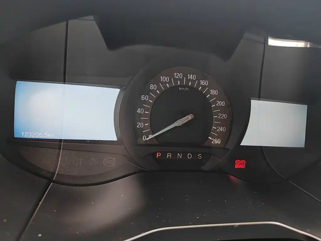 Ford Edge — миниатюра 12