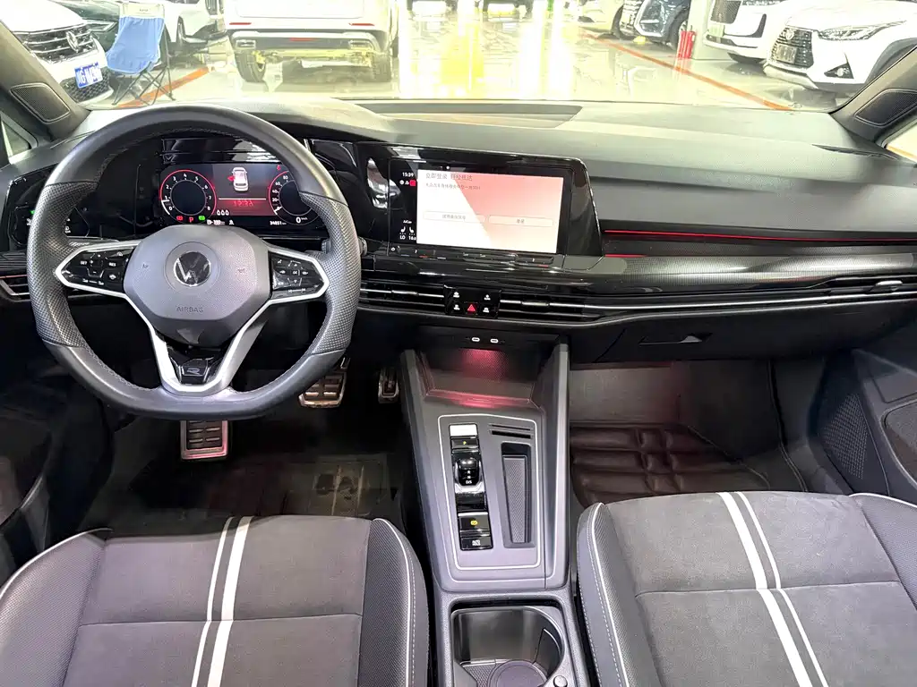 Volkswagen Golf — миниатюра 4