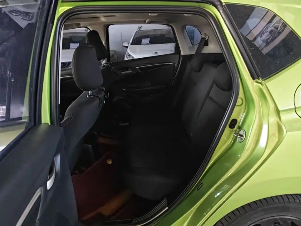 Honda Fit — миниатюра 17