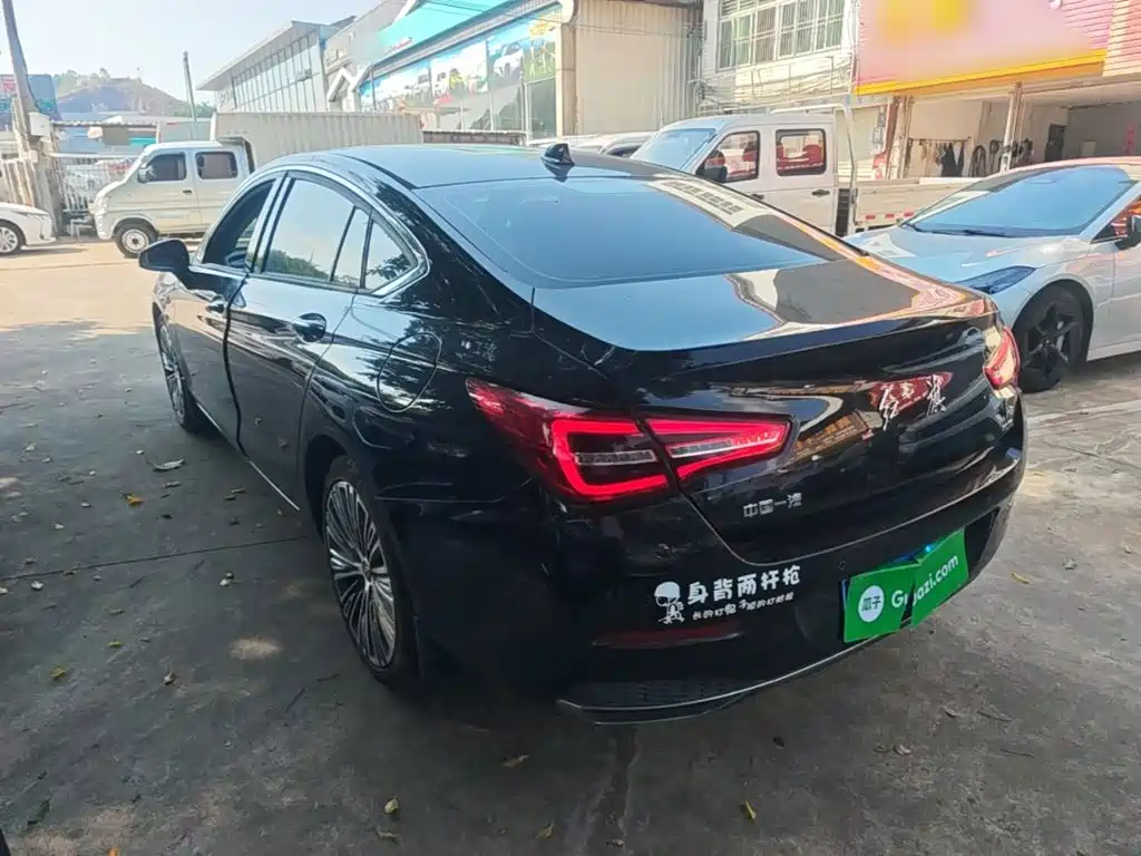 Hongqi Hongqi H5 — миниатюра 5