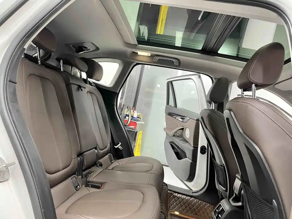 BMW X1 — миниатюра 7