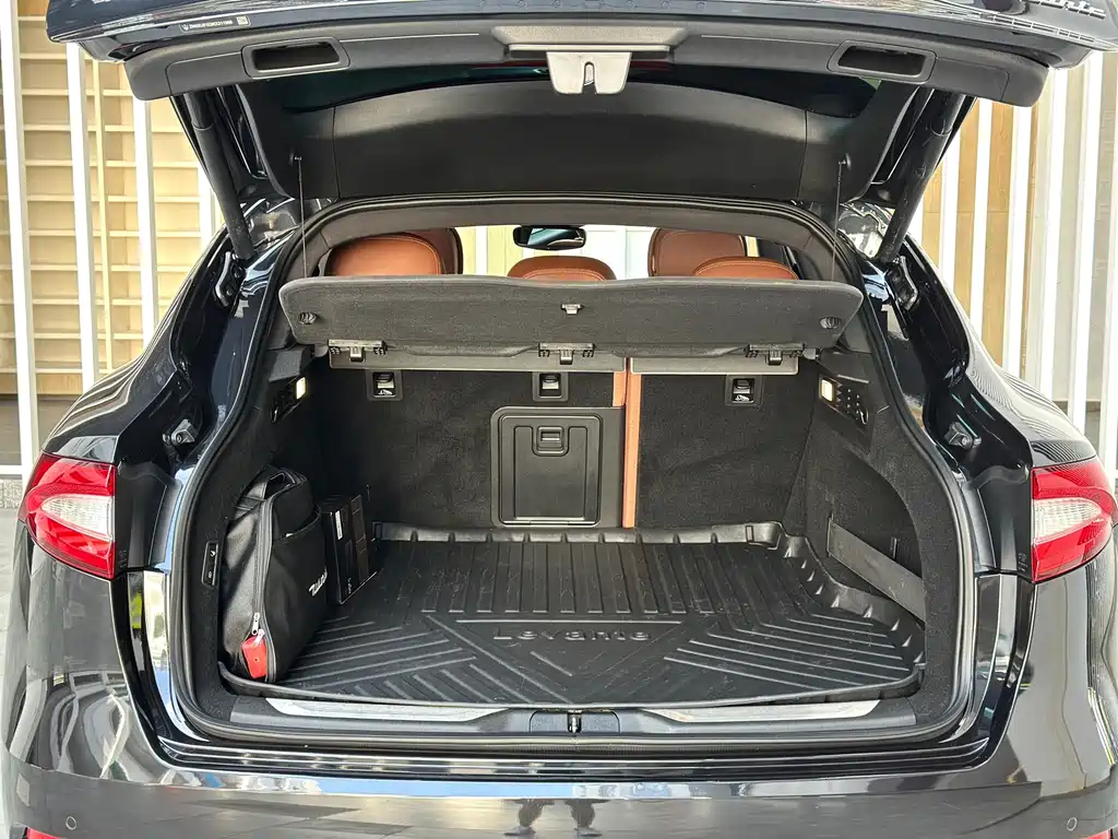 Maserati Levante — миниатюра 22