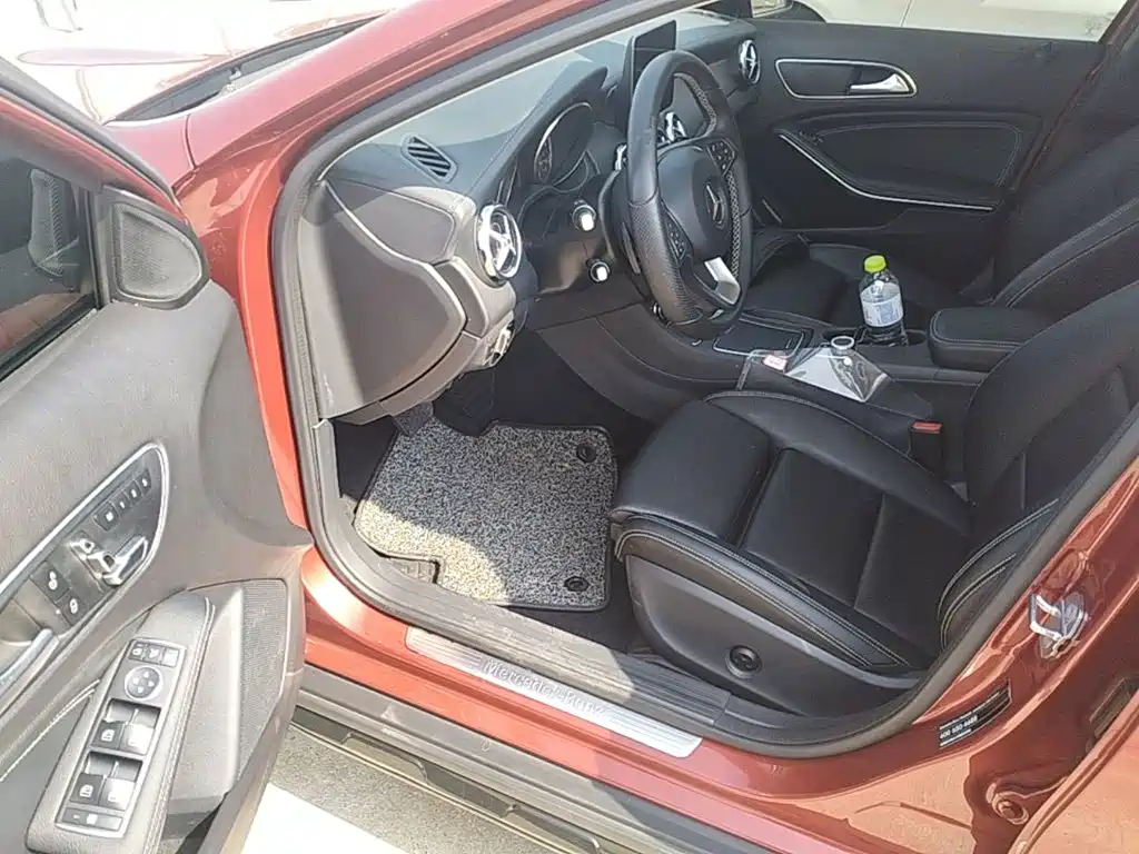 Mercedes-Benz GLA — миниатюра 16