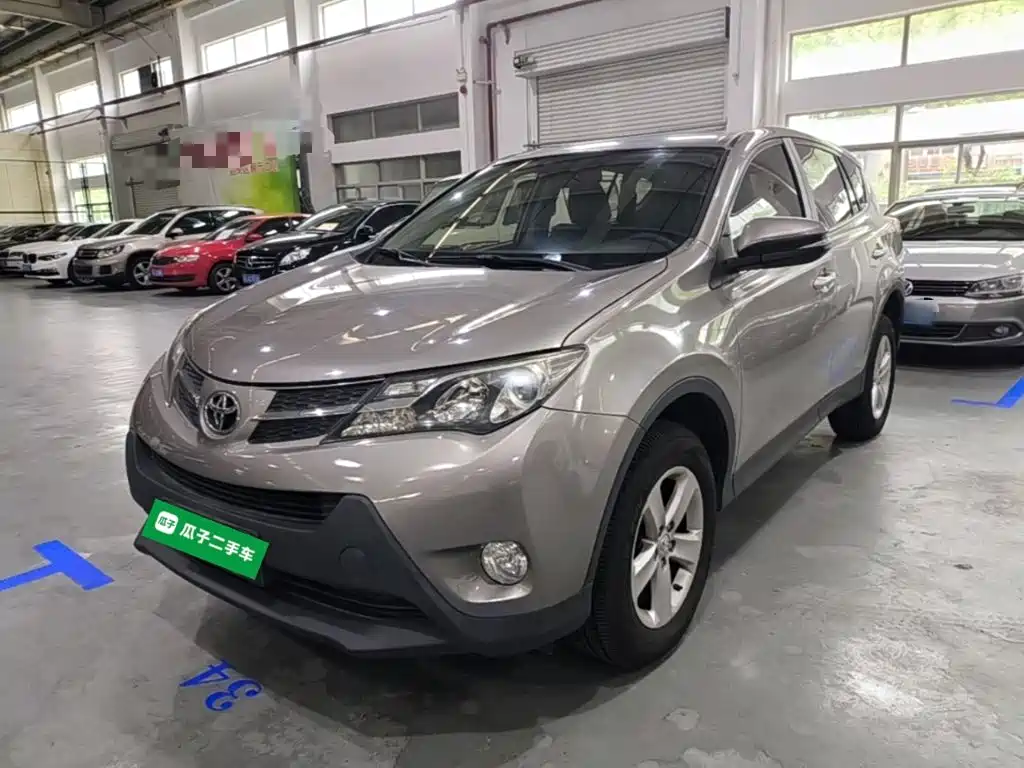Toyota RAV4 — миниатюра 2