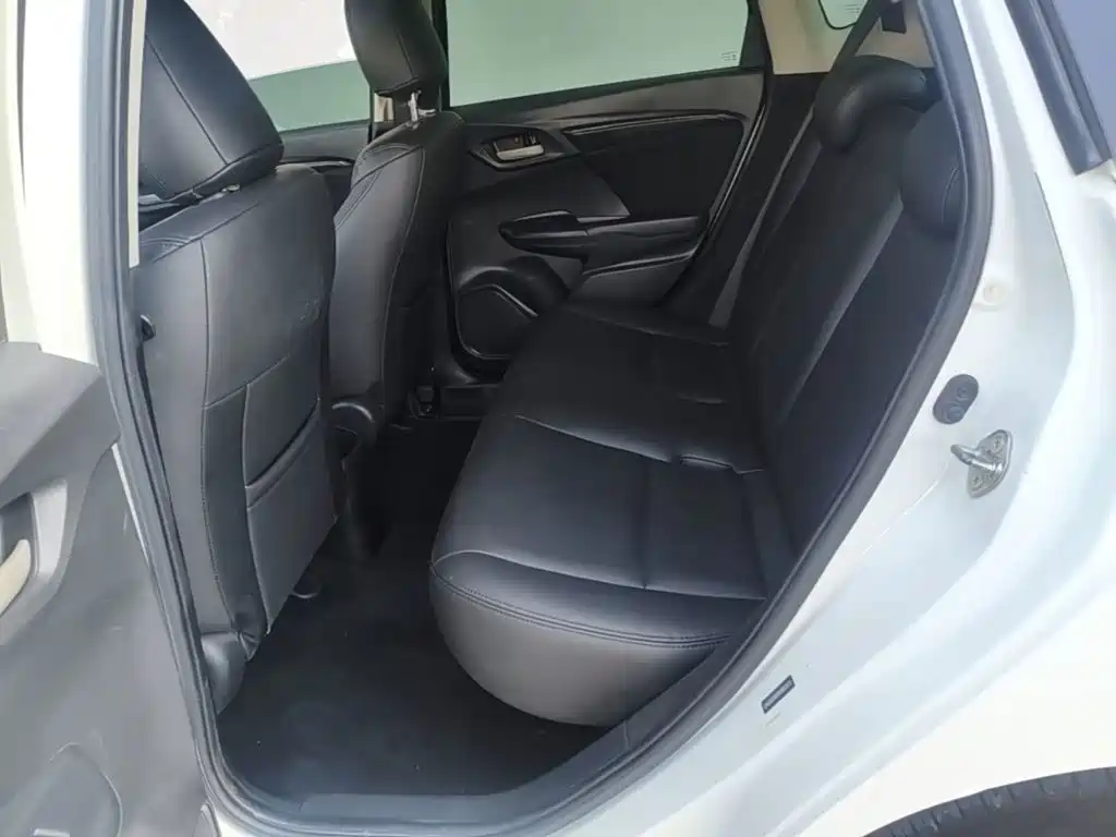 Honda Fit — миниатюра 17