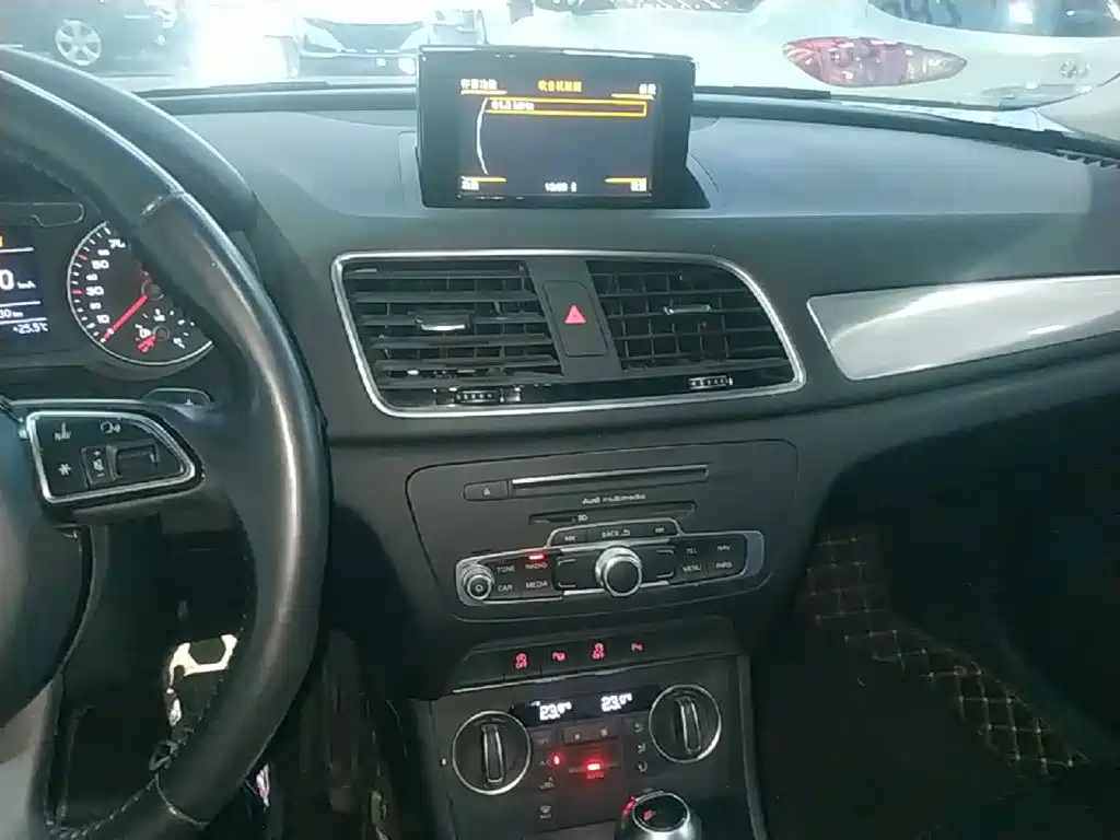 Audi Q3 — миниатюра 13