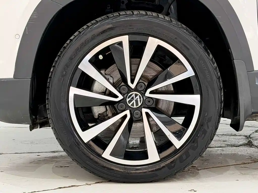 Volkswagen Tharu — миниатюра 11