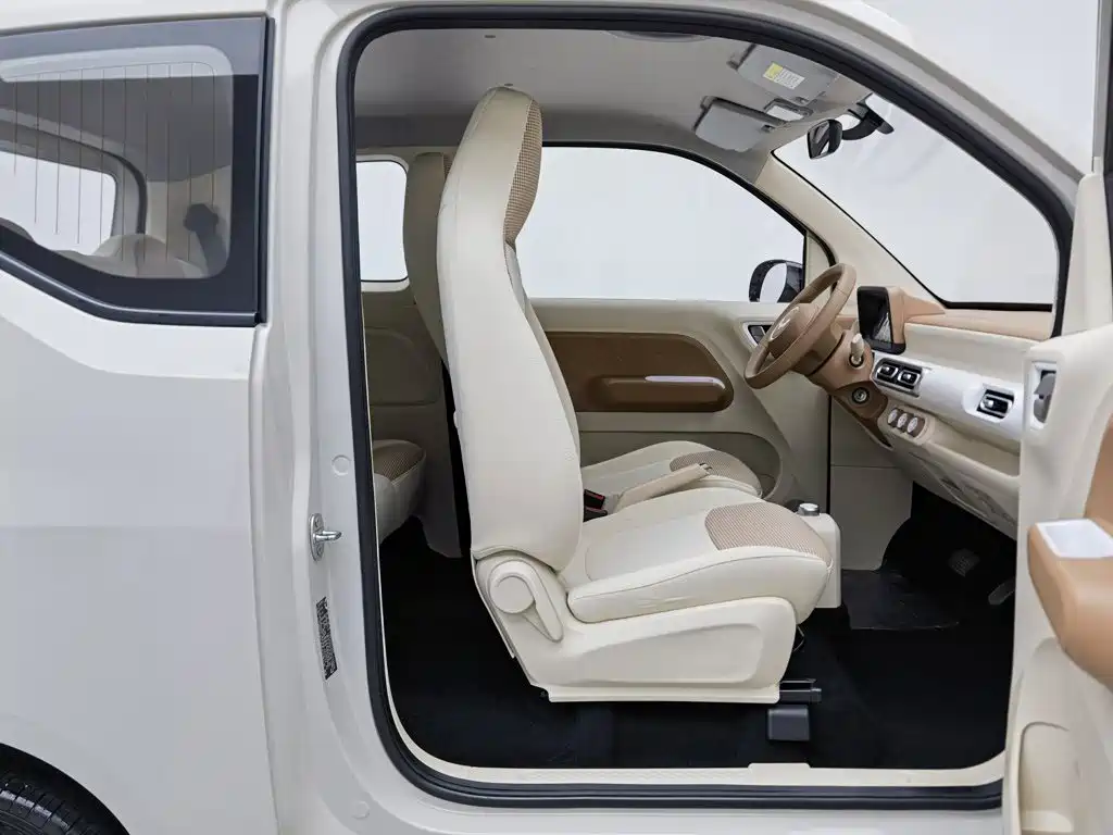 Wuling MINIEV — миниатюра 23