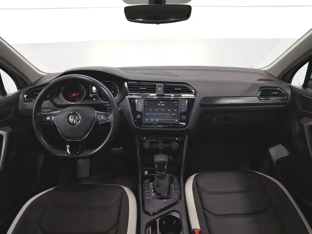 Volkswagen Tiguan L — миниатюра 5