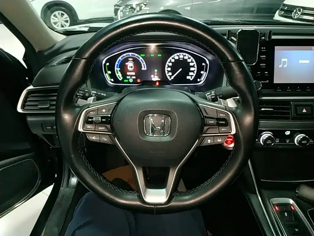 Honda Accord — миниатюра 11