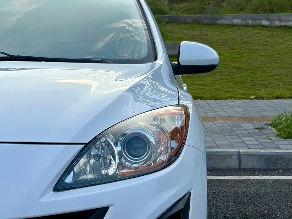 Mazda 3 Xingcheng — миниатюра 8