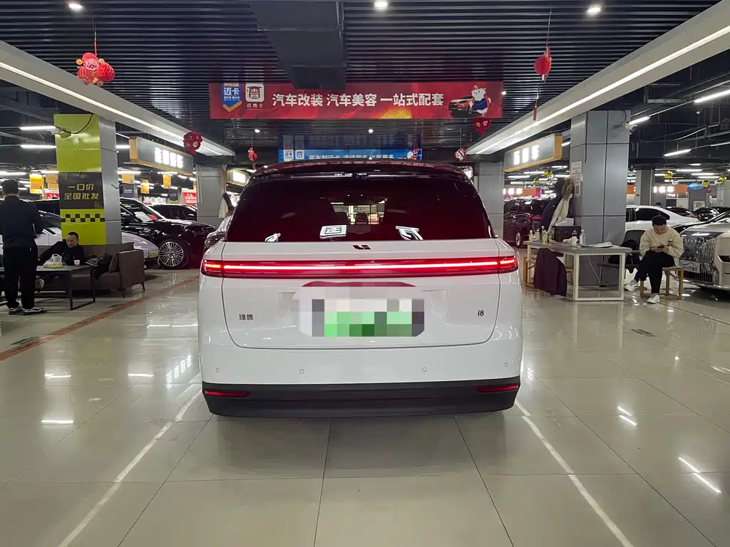 Li Auto IDEAL I8