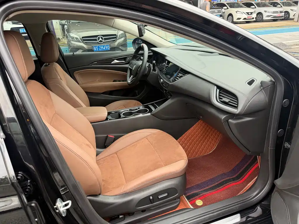 Buick Regal — миниатюра 13