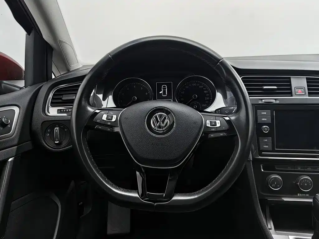 Volkswagen Golf — миниатюра 11