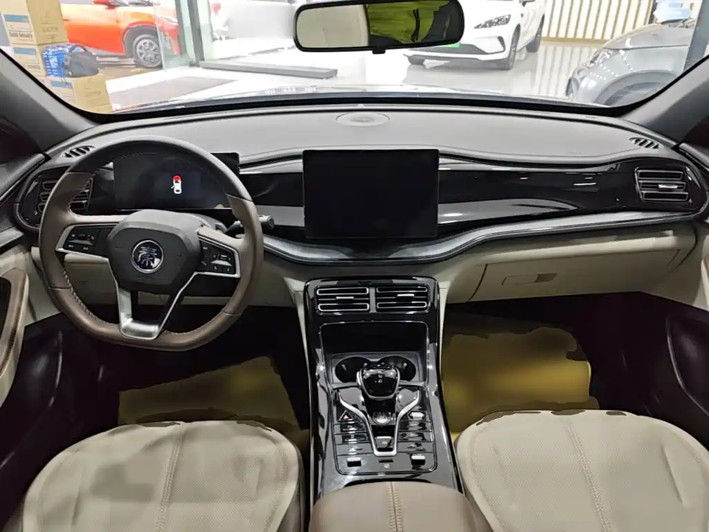 BYD Qin PLUS — миниатюра 10