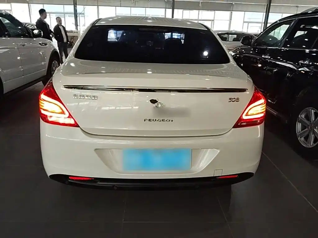 Peugeot 308 — миниатюра 6
