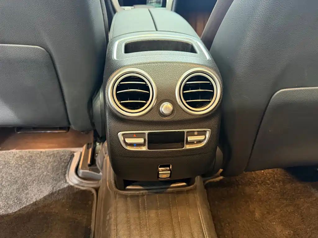 Mercedes-Benz GLC — миниатюра 14