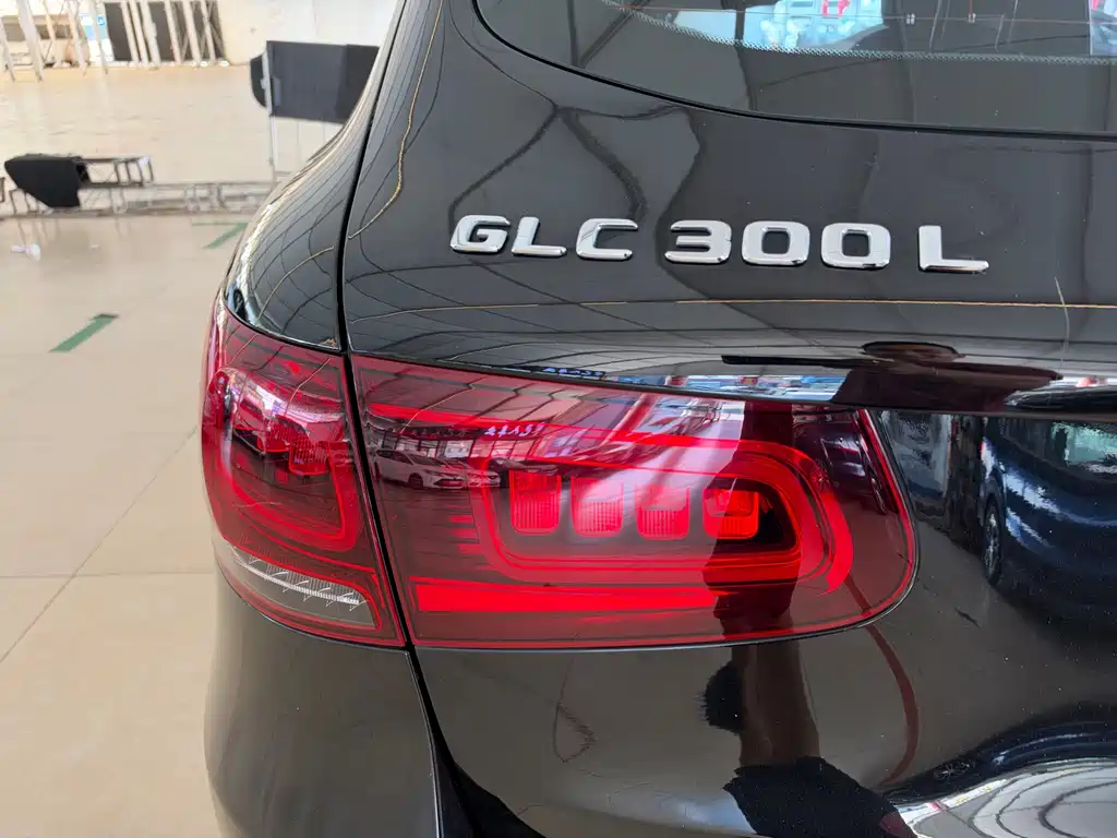 Mercedes-Benz GLC — миниатюра 10