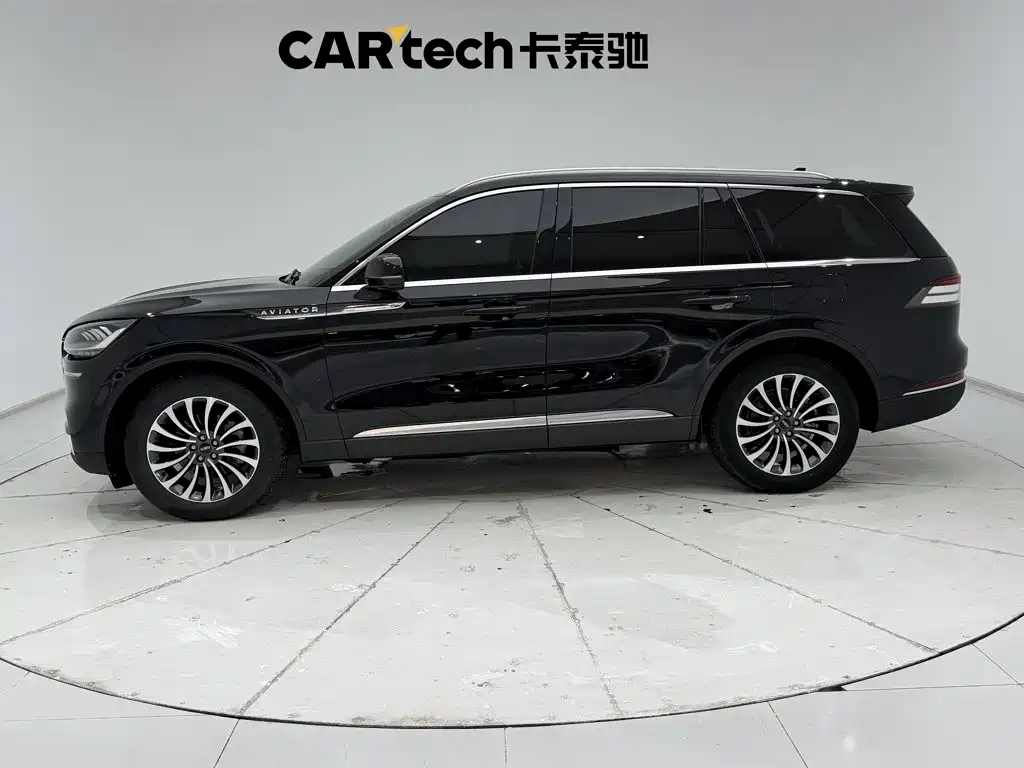 Lincoln Aviator — миниатюра 8
