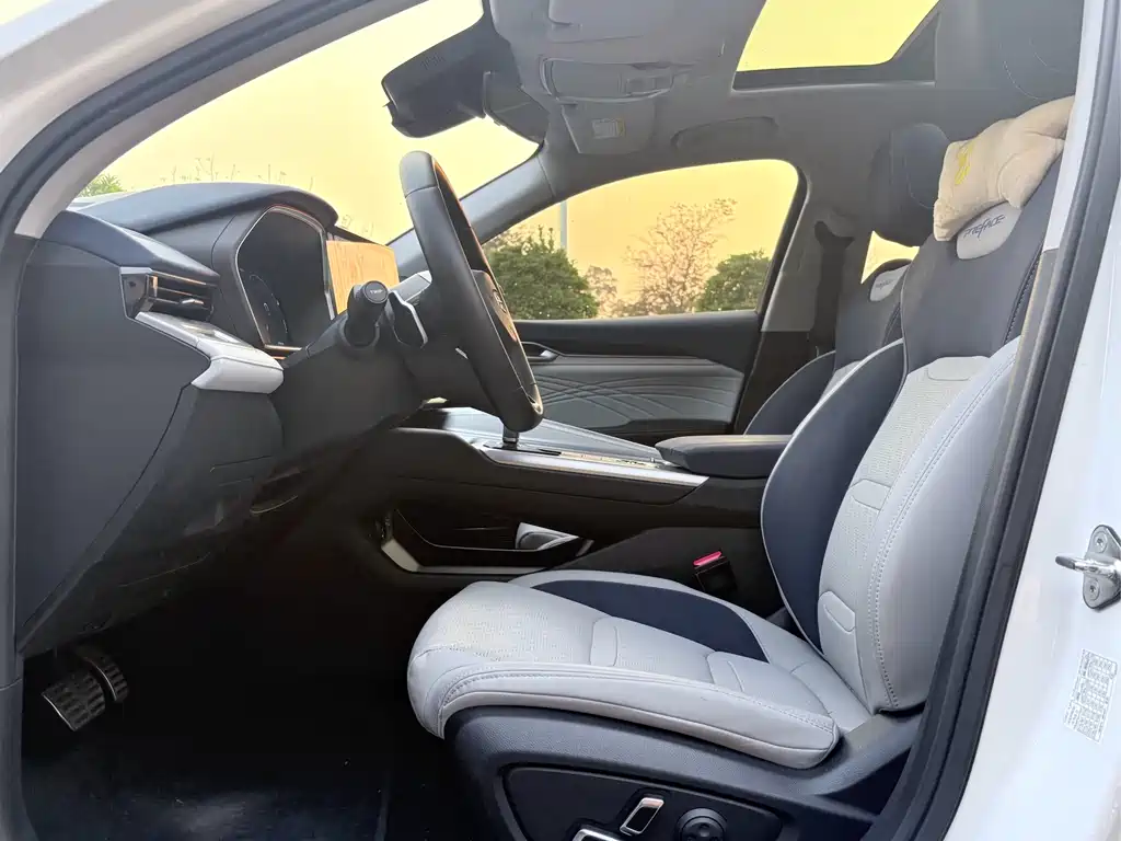 GEELY AUTOMOBILE XINGRUI