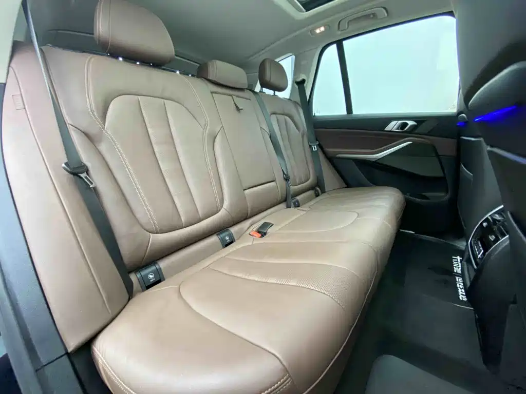 BMW X5 (Import) — миниатюра 30