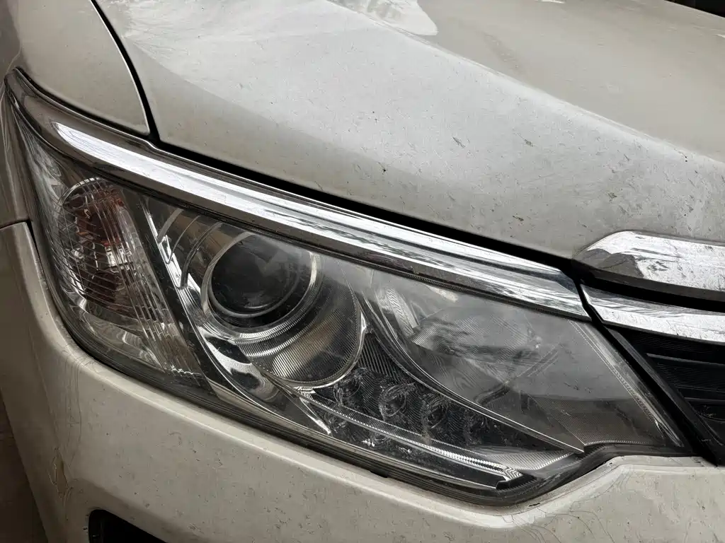 Toyota Camry — миниатюра 4