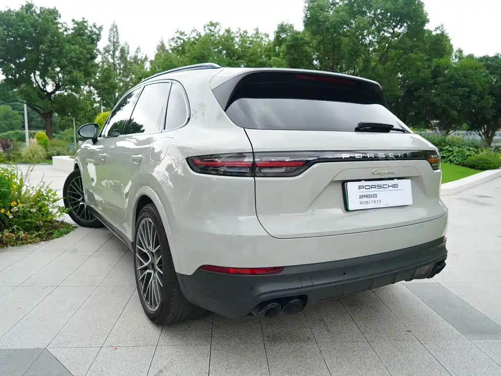 Porsche Cayenne Hybrid — миниатюра 18