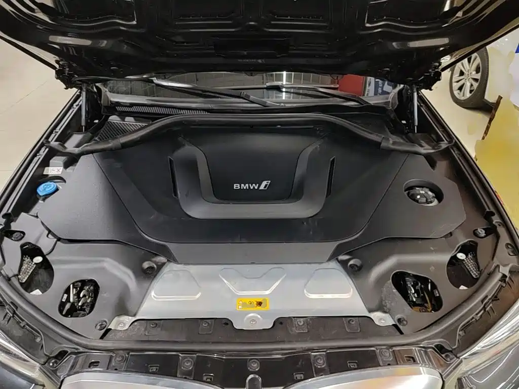 BMW iX3 — миниатюра 20