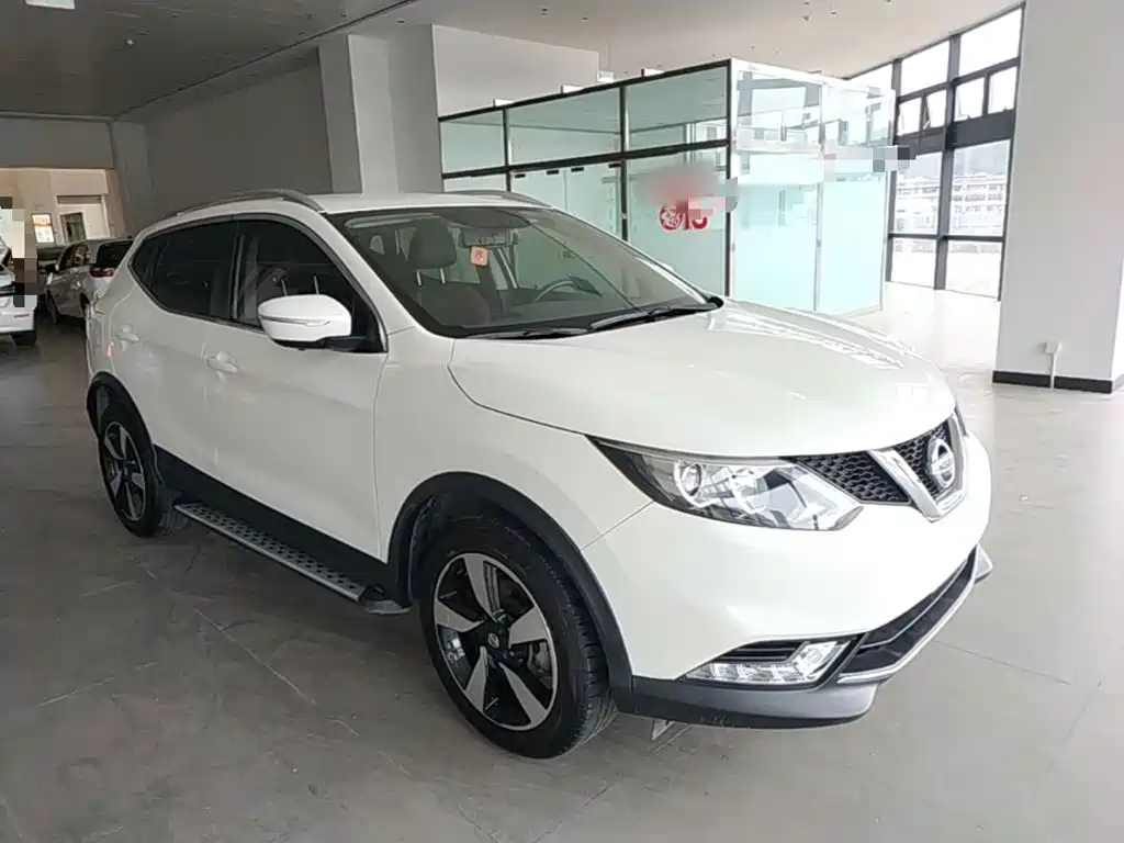 Nissan Qashqai — миниатюра 4