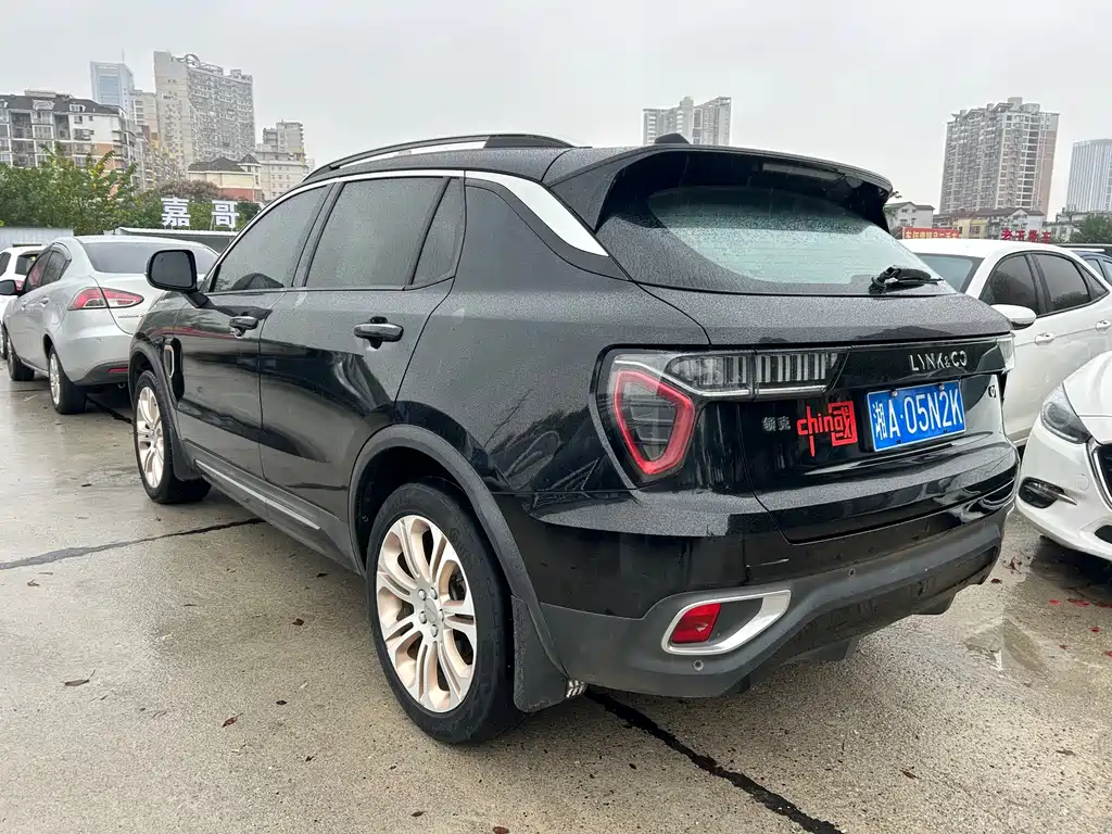 Lynk & Co 01 — миниатюра 4