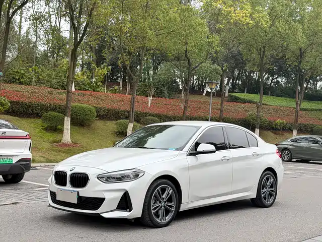 BMW 1 SERIES 2023