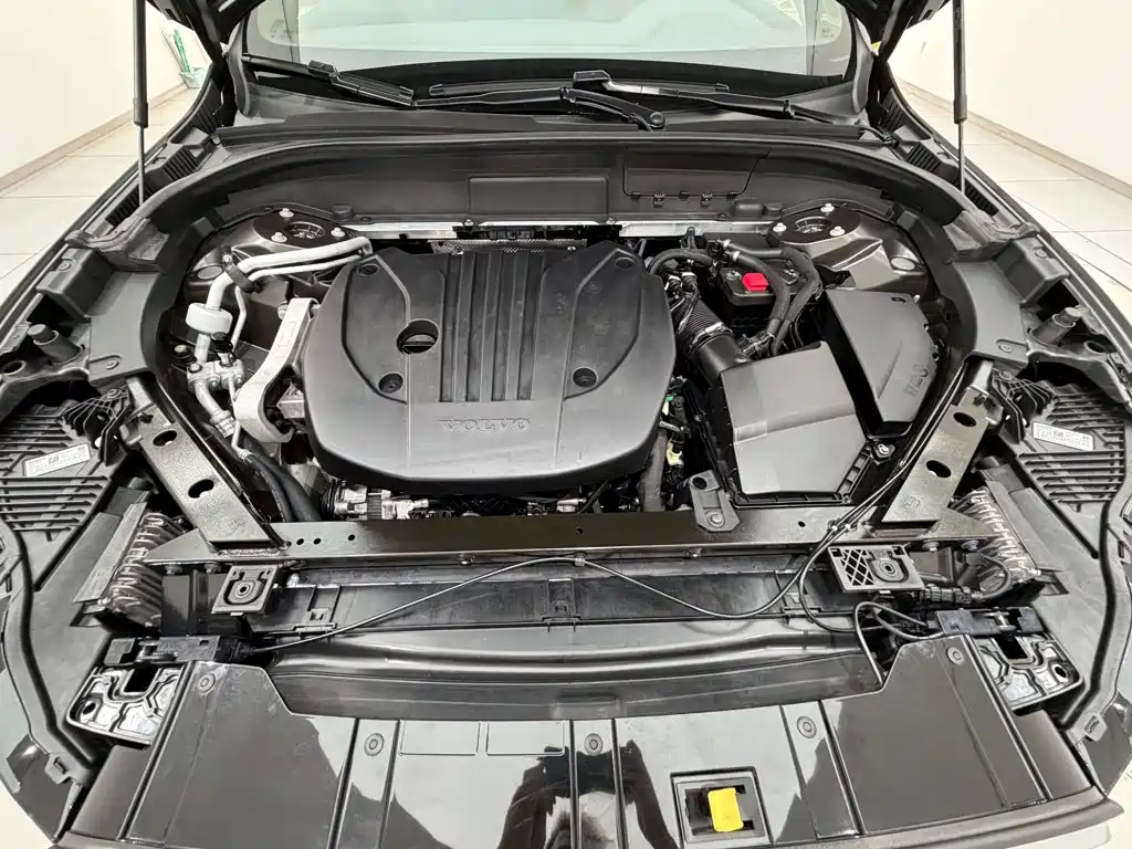 Volvo XC60 — миниатюра 12