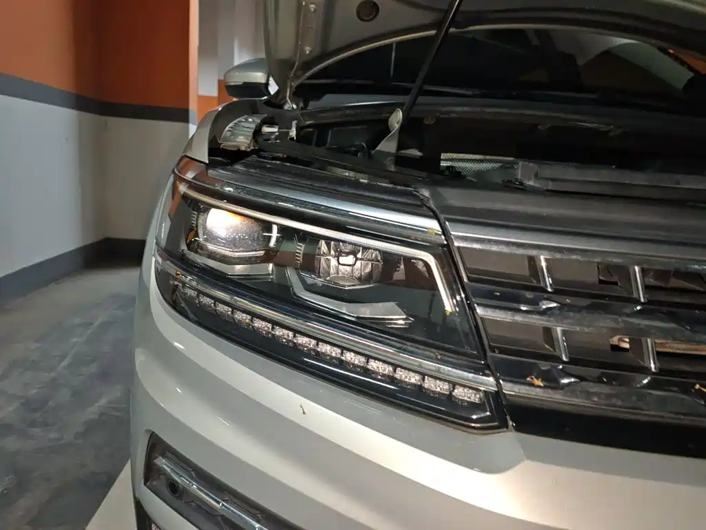 Volkswagen Tiguan L — миниатюра 7