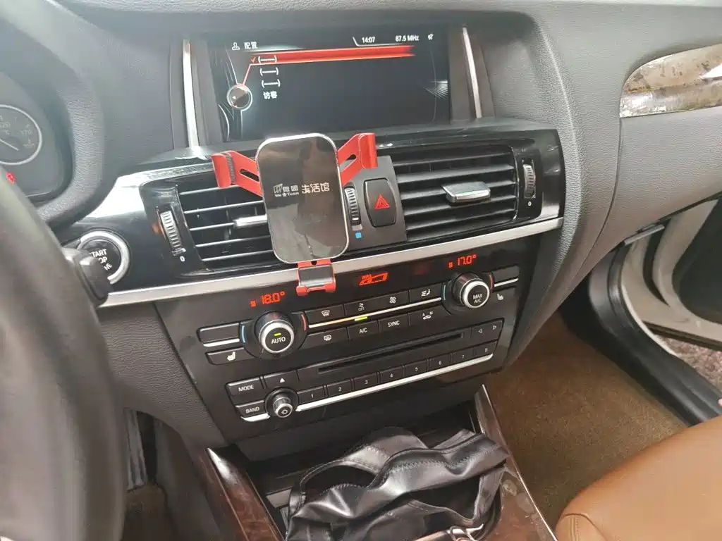 BMW X4 — миниатюра 9