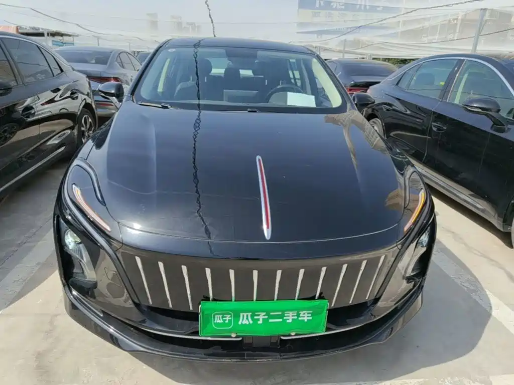 Hongqi Hongqi E-QM5 — миниатюра 3