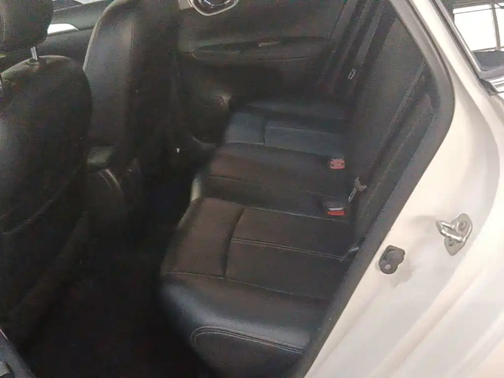 Nissan Sylphy — миниатюра 17